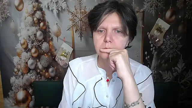 LunaDobra online show from 12-21-25, 06:09