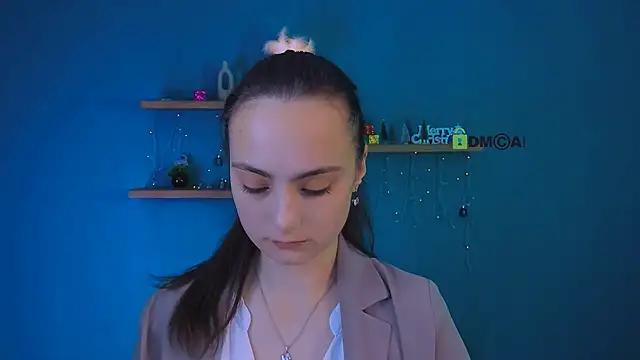 jenna elayne online show from 01-12-26, 08:32