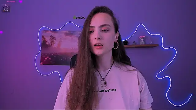 Snapshot of jenna_elayne chatting on 05-12-26, 05:30 jenna elayne online show from 05-12-26, 05:30