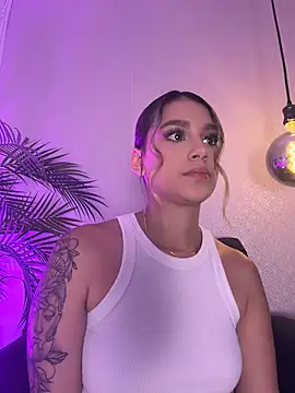 Sophie-velvet online show from 07-21-26, 07:48