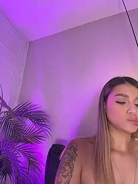 Sophie-velvet online show from 07-20-26, 07:38