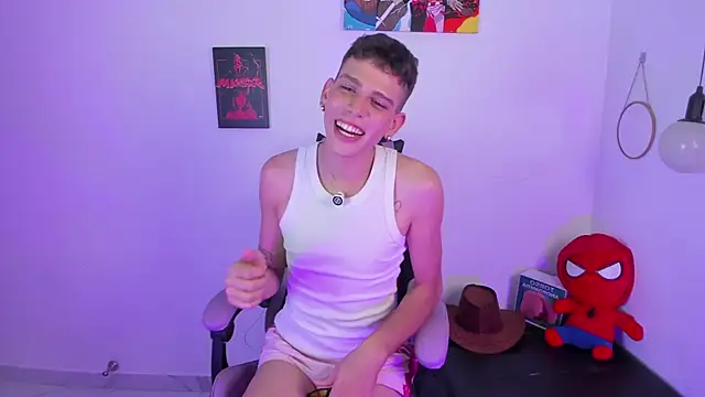 Snapshot of Jasson___ chatting on 05-19-26, 07:32 Jasson online show from 05-19-26, 07:32