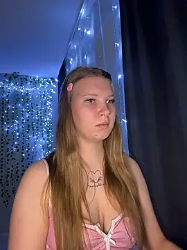 nelli lux  online show from 01-19-26, 12:03