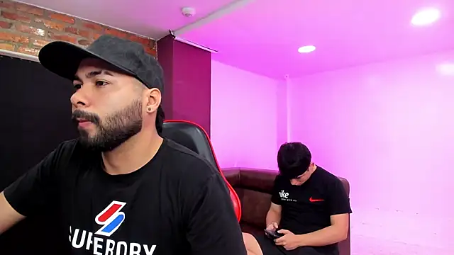 HotThreesoome online show from 02-13-26, 12:16