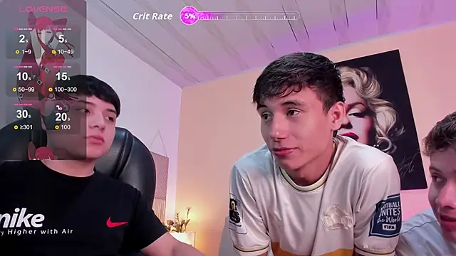 HotThreesoome online show from 04-10-26, 02:46