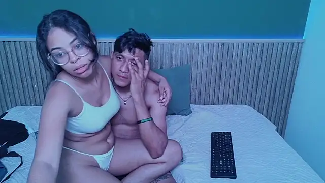 Violet and Dylan online show from 12-05-25, 04:16