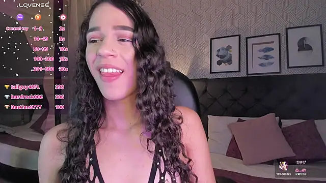 Snapshot of ariana__rosse chatting on 07-01-26, 02:34 ariana rosse online show from 07-01-26, 02:34