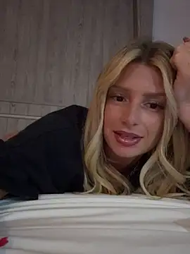 Snapshot of lilavv chatting on 05-29-26, 05:30 lilavv online show from 05-29-26, 05:30