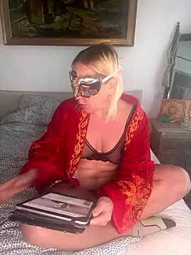  DaLiDa  online show from 01-12-26, 03:41