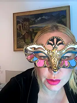  DaLiDa  online show from 12-22-25, 08:14