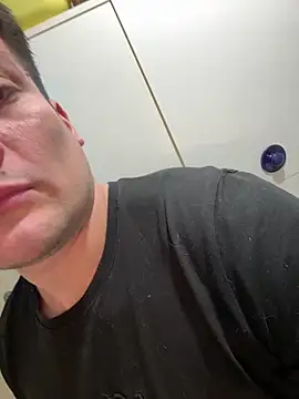 CharlyAlfa22 online show from 12-20-25, 04:21