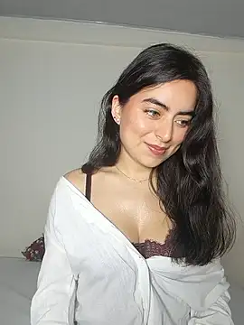 saasha Petit online show from 02-26-26, 10:37