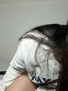 saasha Petit online show from 02-05-26, 10:33