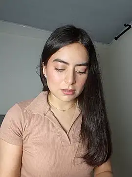 saasha Petit online show from 02-28-26, 10:48