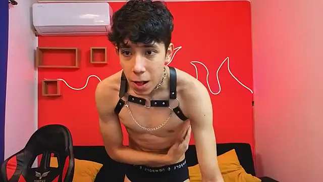Neo Twink online show from 02-05-26, 12:12