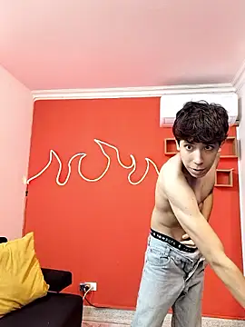 Neo Twink online show from 01-06-26, 07:07