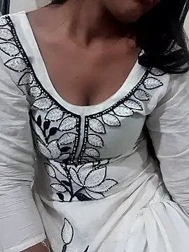 Riya rani8 online show from 01-11-26, 03:46