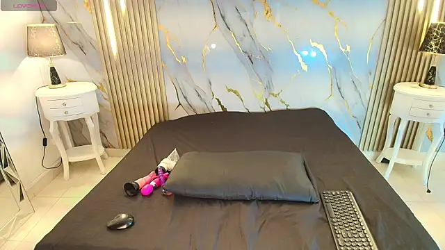 AprillRoss online show from 04-14-26, 01:38