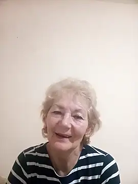 Snapshot of Calypso-Loove chatting on 12-22-25, 09:42 Calypso-Loove online show from 12-22-25, 09:42