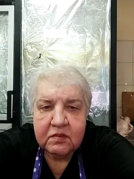 HapinessLovee online show from 12-18-25, 09:03