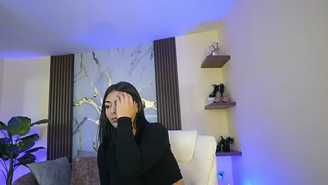 LiaWheeler online show from 01-12-26, 07:09