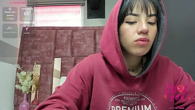 Kiara Fox   online show from 03-05-26, 08:05