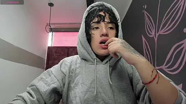 Kiara Fox   online show from 03-21-26, 08:13