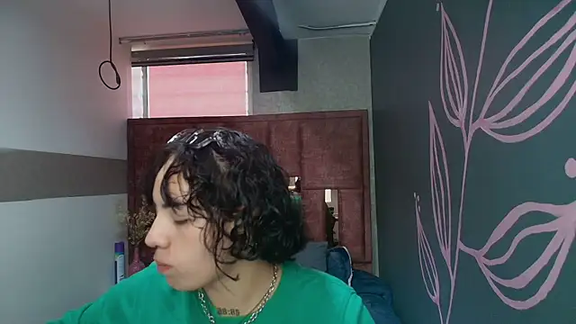 Snapshot of Kiara_Fox__ chatting on 05-06-26, 08:13 Kiara Fox online show from 05-06-26, 08:13