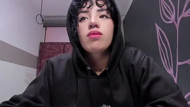 Kiara Fox   online show from 04-02-26, 10:00