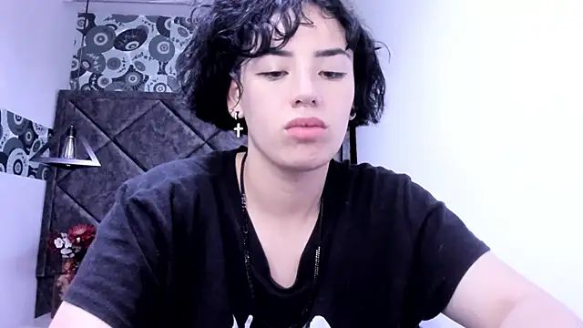 Kiara Fox   online show from 01-16-26, 12:36