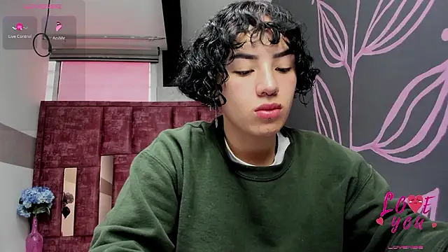 Kiara Fox   online show from 02-27-26, 07:57