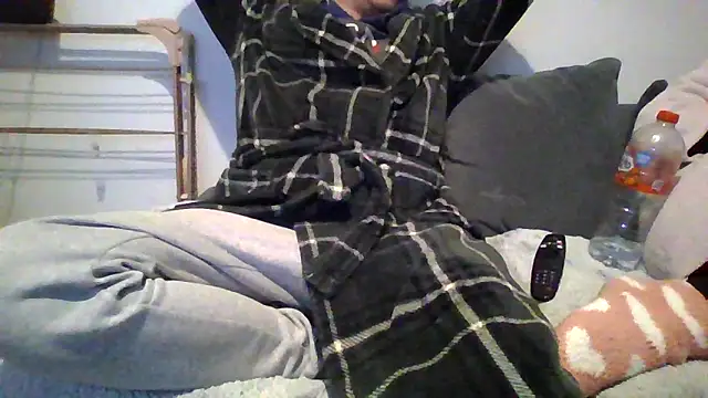 Ronnieedge online show from 12-20-25, 07:17