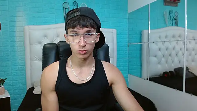 Snapshot of jeremy_job chatting on 03-30-26, 12:28 jeremy job online show from 03-30-26, 12:28