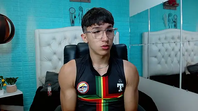 Snapshot of jeremy_job chatting on 03-18-26, 11:35 jeremy job online show from 03-18-26, 11:35