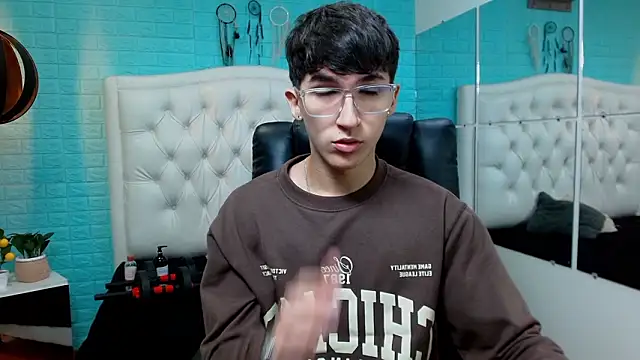 Snapshot of jeremy_job chatting on 03-03-26, 11:28 jeremy job online show from 03-03-26, 11:28