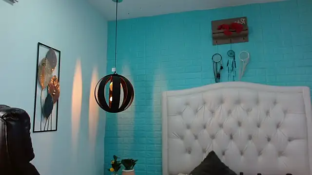 Snapshot of jeremy_job chatting on 04-10-26, 11:39 jeremy job online show from 04-10-26, 11:39