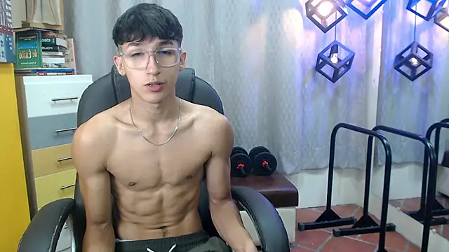 Snapshot of jeremy_job chatting on 04-13-26, 12:31 jeremy job online show from 04-13-26, 12:31