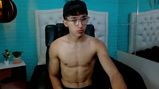 Snapshot of jeremy_job chatting on 03-31-26, 11:23 jeremy job online show from 03-31-26, 11:23