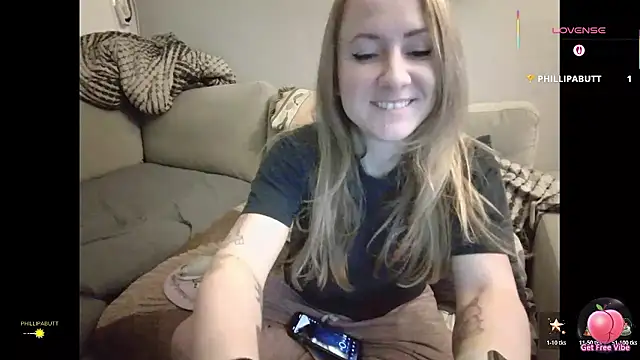 Snapshot of alluringpixie chatting on 01-08-26, 11:00 alluringpixie online show from 01-08-26, 11:00