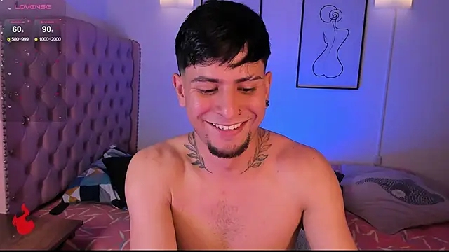 Snapshot of vaalentiino chatting on 02-06-26, 11:01 vaalentiino online show from 02-06-26, 11:01