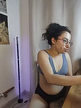 little  ammy online show from 07-22-26, 02:24
