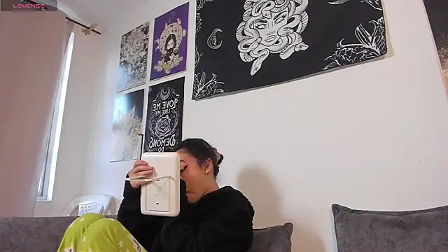 little  ammy online show from 06-10-26, 10:11