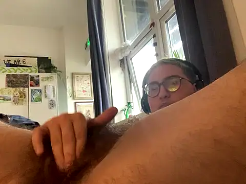 fathairyftmslut online show from 12-23-25, 10:03