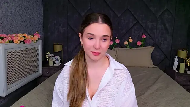 Lina Sinerz online show from 03-25-26, 08:30