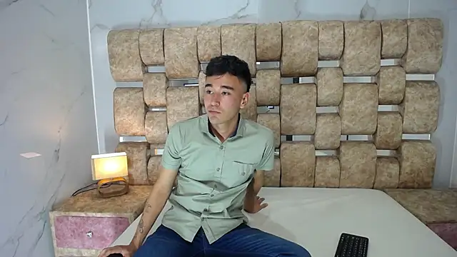 KathyAiden online show from 01-12-26, 07:42