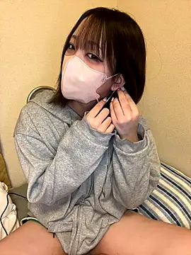 Snapshot of Nemo_01 chatting on 12-21-25, 01:24 Nemo 01 online show from 12-21-25, 01:24