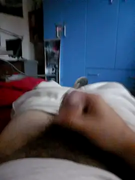 Snapshot of barbone15 chatting on 05-06-26, 10:30 barbone15 online show from 05-06-26, 10:30