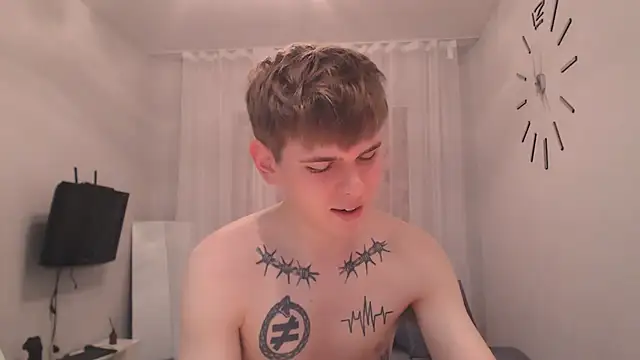 Snapshot of Fredd_Xanders chatting on 06-10-26, 03:24 Fredd Xanders online show from 06-10-26, 03:24