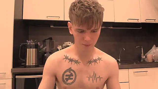 Snapshot of Fredd_Xanders chatting on 12-05-25, 03:27 Fredd Xanders online show from 12-05-25, 03:27