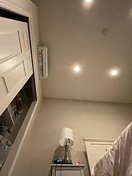 phantom898983 online show from 02-26-26, 04:45